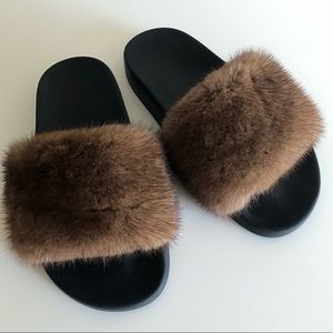 AUTHENTIC GIVENCHY MINK FUR SLIDES.
